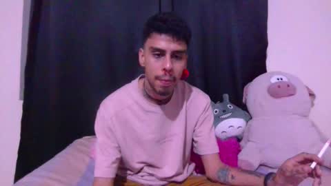 Snapshot of smoker00teddybear chatting on November 2025 09:28:02 AM teddy online show from November 2025 09:28:02 AM