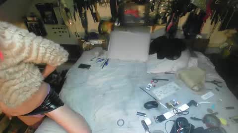 smokeslut365 online show from October 2025 01:39:01 AM