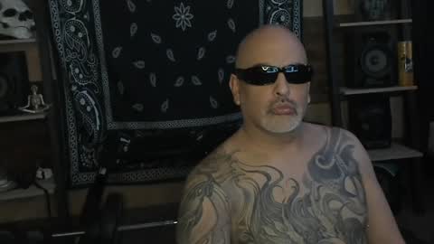 Snapshot of smokey915 chatting on December 2024 11:16:01 PM Smokey915 online show from December 2024 11:16:01 PM