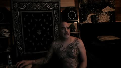 Snapshot of smokey915 chatting on January 2025 01:13:02 AM Smokey915 online show from January 2025 01:13:02 AM
