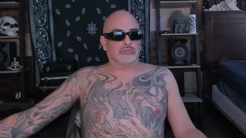 Snapshot of smokey915 chatting on January 2025 07:10:01 PM Smokey915 online show from January 2025 07:10:01 PM