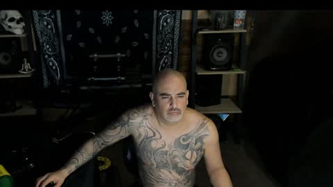 Snapshot of smokey915 chatting on January 2025 09:06:02 AM Smokey915 online show from January 2025 09:06:02 AM