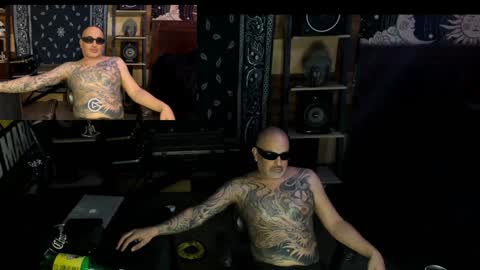 Snapshot of smokey915 chatting on January 2025 05:41:02 AM Smokey915 online show from January 2025 05:41:02 AM