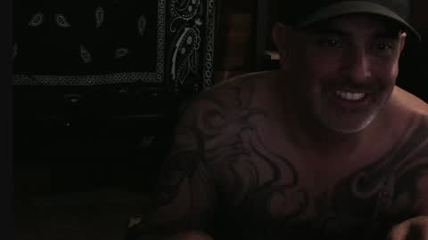 Snapshot of smokey915 chatting on February 2025 08:53:01 PM Smokey915 online show from February 2025 08:53:01 PM