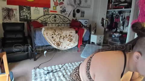 Snapshot of smokihippi chatting on December 2024 07:53:02 PM Big Dawg online show from December 2024 07:53:02 PM