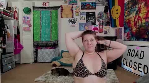 Snapshot of smokihippi chatting on November 2025 01:29:01 AM Big Dawg online show from November 2025 01:29:01 AM