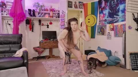 Snapshot of smokihippi chatting on November 2025 03:34:01 AM Big Dawg online show from November 2025 03:34:01 AM