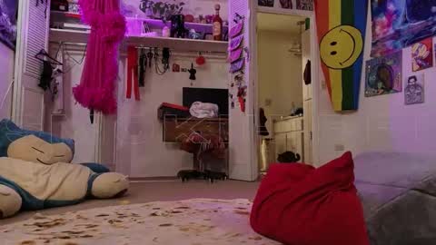 Snapshot of smokihippi chatting on November 2025 05:54:01 AM Big Dawg online show from November 2025 05:54:01 AM