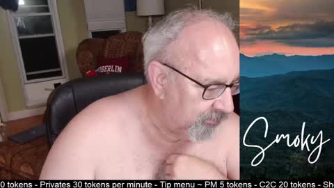 Snapshot of smokymountanman chatting on April 2026 01:19:01 AM smokymountanman online show from April 2026 01:19:01 AM