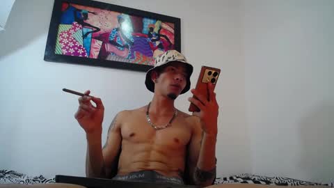 Snapshot of smooke_skinny chatting on September 2025 06:52:01 PM Daniel Aston online show from September 2025 06:52:01 PM