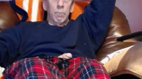 Snapshot of smose chatting on November 2025 12:44:01 AM CJ online show from November 2025 12:44:01 AM