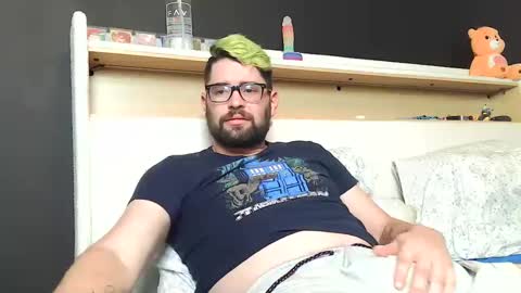 snackonzach online show from December 2024 03:10:02 AM
