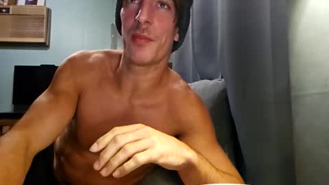 Snackyyyy online show from February 2026 02:49:02 AM