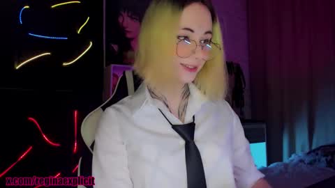 Reeginaaaaa online show from September 2025 09:52:02 PM