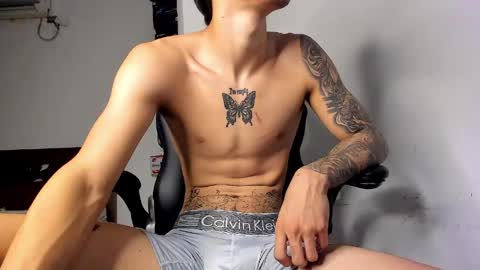 snakebutterfly online show from May 2026 07:19:01 PM