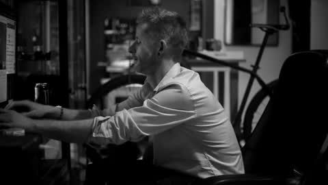 sneaky1985 online show from February 2026 12:56:02 AM