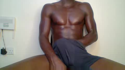 Snapshot of sneaky_link2 chatting on February 2025 05:01:01 AM papi online show from February 2025 05:01:01 AM