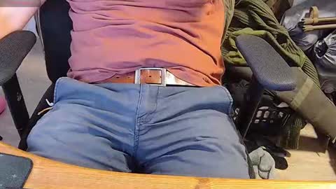 Sneakybill online show from June 2026 09:28:02 PM