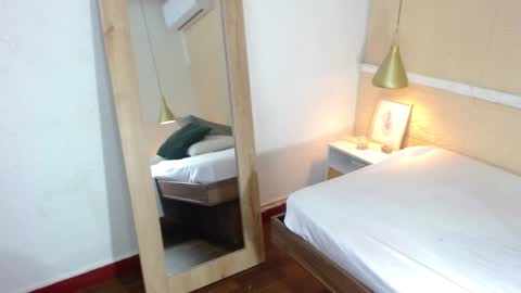 Snapshot of sneakyy_fantasy chatting on December 2024 07:05:01 AM Hellen online show from December 2024 07:05:01 AM