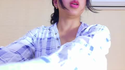 Snapshot of sneakyy_fantasy chatting on February 2025 06:54:02 AM Hellen online show from February 2025 06:54:02 AM