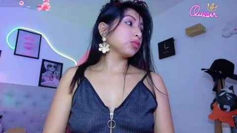 Hellen  online show from April 2026 07:01:02 PM