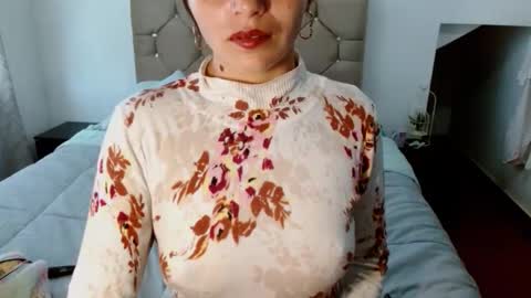 snow_47 online show from January 2026 02:33:02 PM