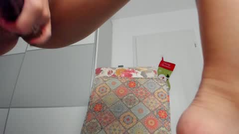 Snapshot of snow_flakee chatting on December 2024 11:00:01 AM Maria online show from December 2024 11:00:01 AM
