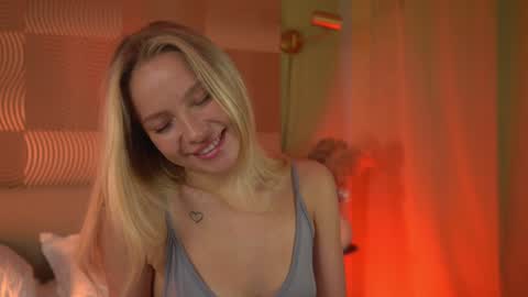 Candice Snow online show from December 2024 12:34:02 PM