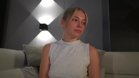 Candice Snow online show from January 2025 06:24:02 PM