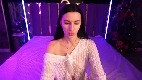 snow_whiteeex online show from January 2026 06:40:01 AM