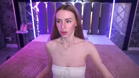 snow_whiteeex online show from May 2026 05:23:02 AM