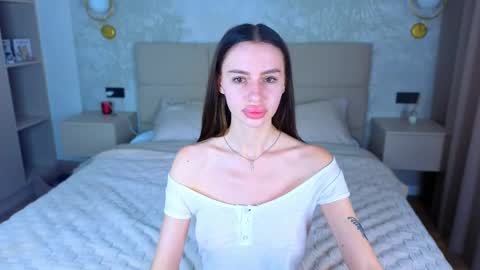 snow_whiteeex online show from June 2026 04:23:01 AM