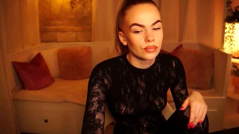 Snapshot of snowbarbieee chatting on February 2025 12:39:02 PM Hanna online show from February 2025 12:39:02 PM