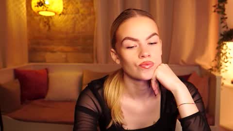 Hanna online show from September 2025 09:02:01 AM