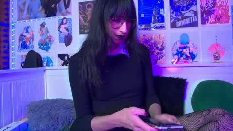 Snapshot of snowblack_ chatting on February 2025 10:21:01 PM Snow and Bubble online show from February 2025 10:21:01 PM