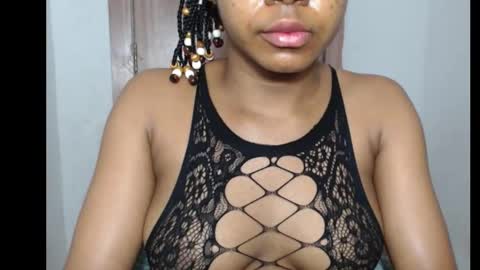 Snapshot of snowdrop5 chatting on October 2025 11:13:02 PM snowdrop5 online show from October 2025 11:13:02 PM