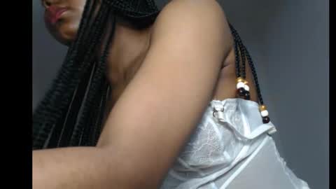 Snapshot of snowdrop5 chatting on October 2025 08:29:02 PM snowdrop5 online show from October 2025 08:29:02 PM