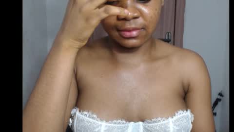 Snapshot of snowdrop5 chatting on November 2025 08:42:02 PM snowdrop5 online show from November 2025 08:42:02 PM