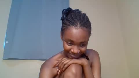 Snapshot of snowie_eyes chatting on November 2025 01:11:01 PM Snowie eyes online show from November 2025 01:11:01 PM