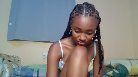 Snapshot of snowie_eyes chatting on November 2025 03:34:02 PM Snowie eyes online show from November 2025 03:34:02 PM