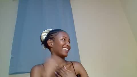 Snapshot of snowie_eyes chatting on November 2025 01:10:01 PM Snowie eyes online show from November 2025 01:10:01 PM