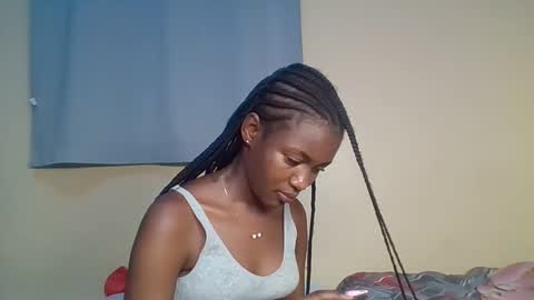 Snapshot of snowie_eyes chatting on December 2025 12:48:02 AM Snowie eyes online show from December 2025 12:48:02 AM