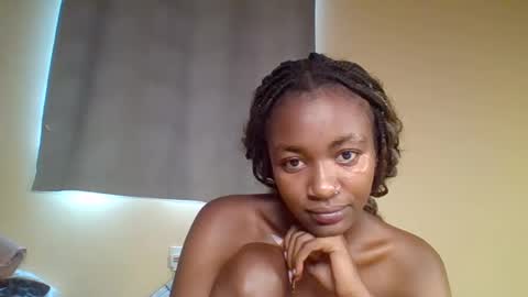 Snapshot of snowie_eyes chatting on January 2026 11:12:02 AM Snowie eyes online show from January 2026 11:12:02 AM