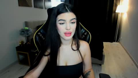 snowingwinter online show from February 2026 04:51:02 AM