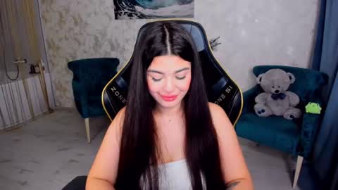 snowingwinter online show from June 2026 05:43:02 PM