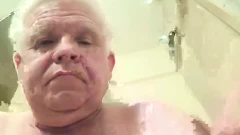 Snapshot of snowman9662 chatting on November 2025 10:20:02 PM snowman9662 online show from November 2025 10:20:02 PM