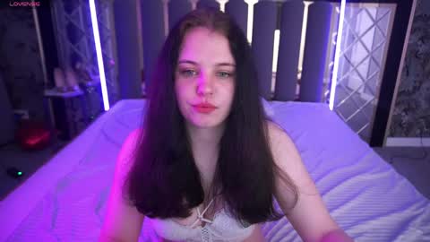 snowwhite_bella online show from April 2026 07:58:01 PM
