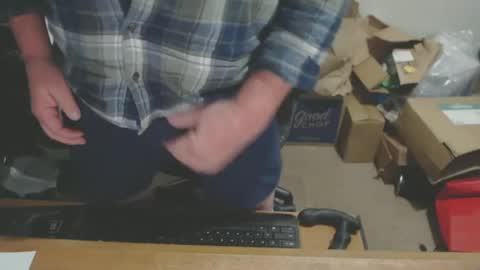 Snapshot of snwplwdrvr chatting on December 2024 02:19:02 AM snwplwdrvr online show from December 2024 02:19:02 AM