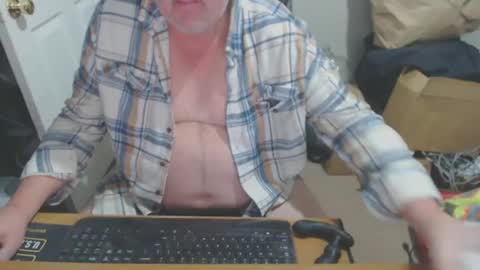 Snapshot of snwplwdrvr chatting on February 2025 01:59:02 AM snwplwdrvr online show from February 2025 01:59:02 AM