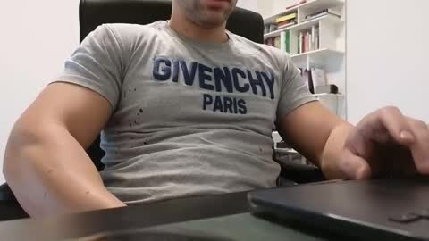 luca -   online show from February 2026 02:53:02 PM